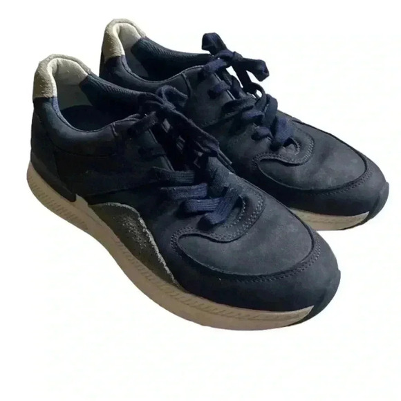 Everlane The Trainer Blue Suede Sneakers - Picture 1 of 10